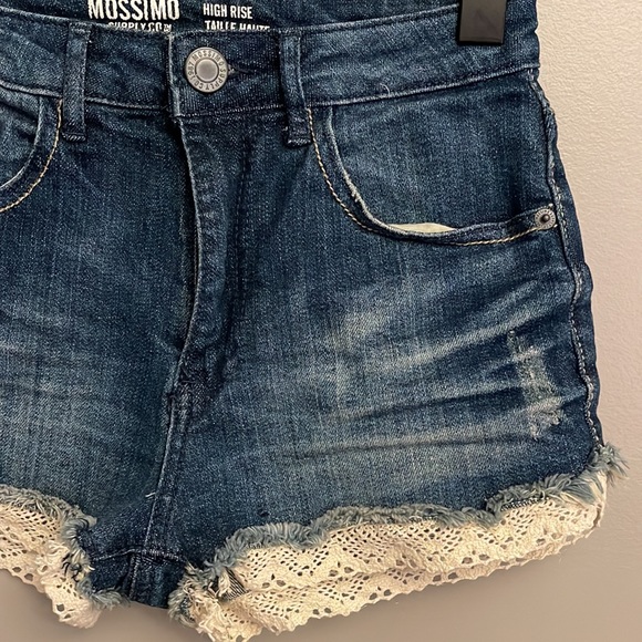 MOSSIMO | Distressed Denim Lace Shorts - sz 1 - Picture 2 of 11